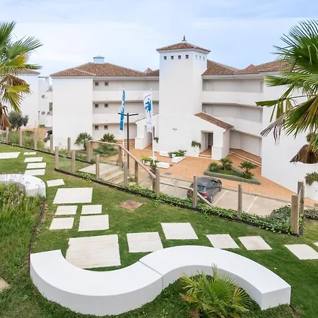 Daire 13 Modern For 6 Guest With Shared Pool In Andalucia Manilva