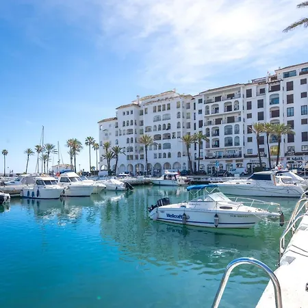 13 Modern For 6 Guest With Shared Pool In Andalucia مانيلفا